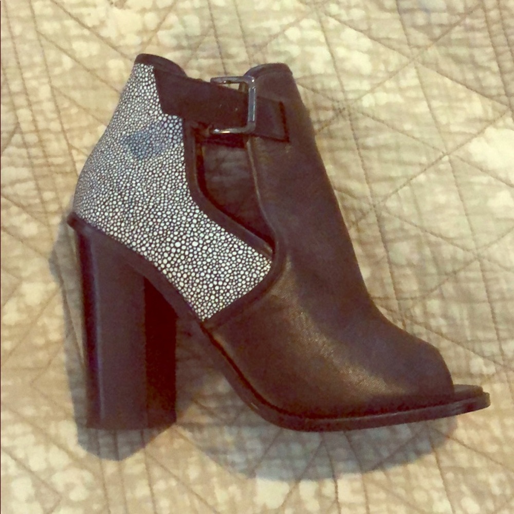 Black booties open toe